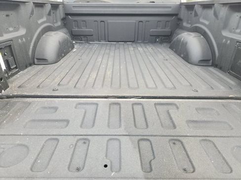 Used 2025 Ford F150 Lariat w/ Equipment Group 502A High AWD/4WD image 31