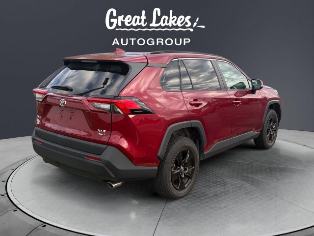 Used 2025 Toyota RAV4 XLE AWD/4WD image 3
