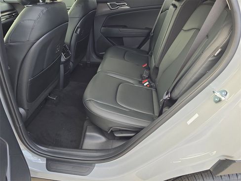 New 2026 Kia Sportage EX image 17