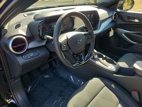 New 2026 Chevrolet Trax RS w/ Sunroof Package image 16