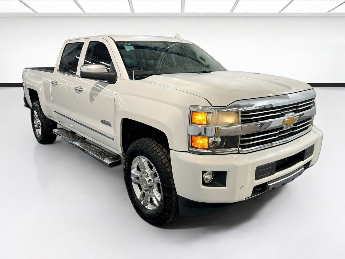 Used 2015 Chevrolet Silverado 2500 High Country AWD/4WD image 3