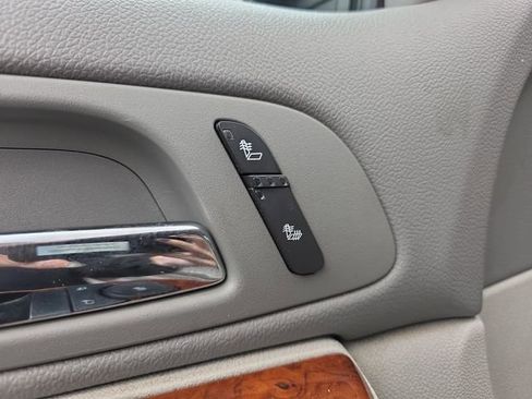 Used 2012 Chevrolet Tahoe LT image 25