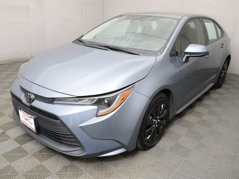 Certified 2023 Toyota Corolla LE FWD image 1