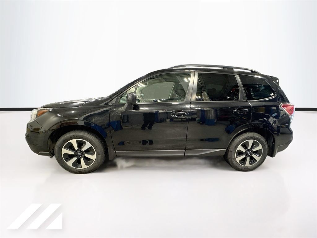 Used 2018 Subaru Forester 2.5i Premium w/ All-Weather Package AWD/4WD image 8