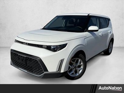 Used 2023 Kia Soul LX w/ LX Technology Package