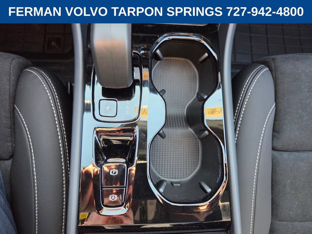 New 2026 Volvo XC40 B5 Ultra w/ Protection Package Premier AWD/4WD image 28
