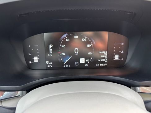 Used 2019 Volvo S60 T6 Momentum w/ Premium Package image 23