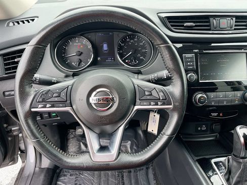 Used 2019 Nissan Rogue S w/ Special Edition Package AWD/4WD image 11