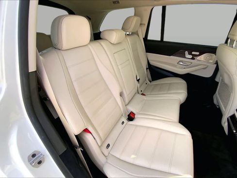 Used 2022 Mercedes-Benz GLS 450 4MATIC image 20