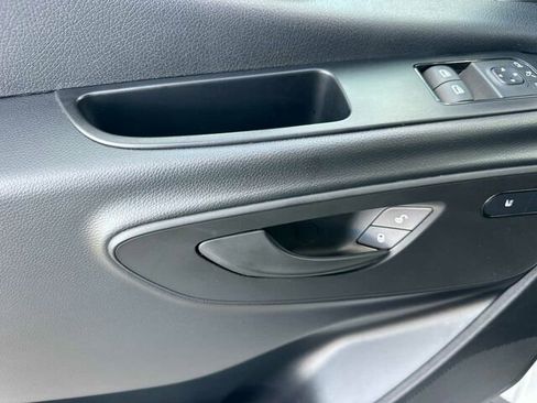 Used 2024 Mercedes-Benz Sprinter 2500 image 13