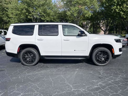 New 2025 Jeep Wagoneer Series II w/ Premium Group I image 10