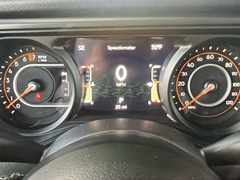 New 2025 Jeep Gladiator Willys image 27