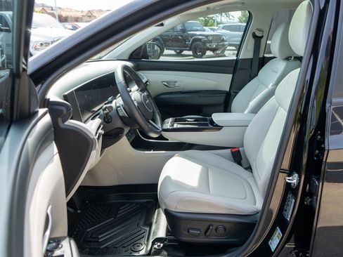 Used 2025 Hyundai Tucson SEL AWD/4WD image 11