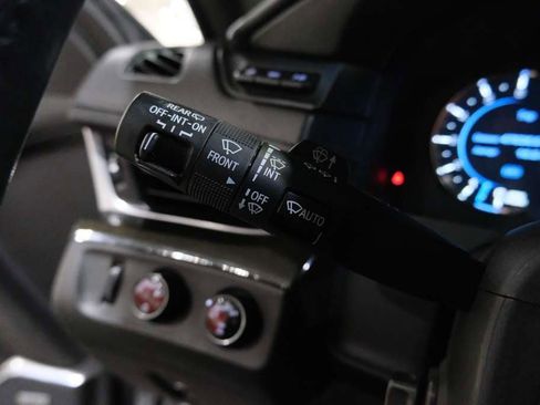 Used 2020 Cadillac Escalade ESV Platinum image 44