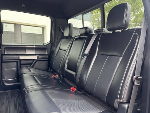 Used 2020 Ford F150 Lariat w/ Equipment Group 502A Luxury AWD/4WD image 20