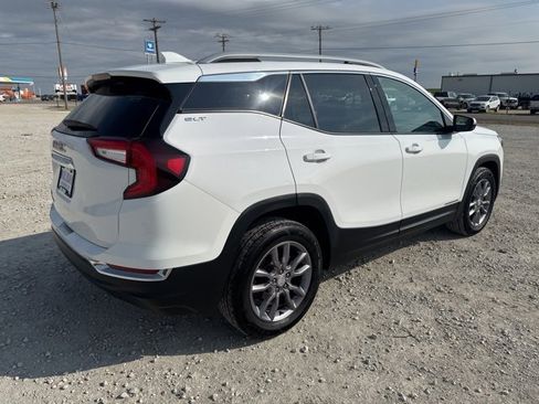 Used 2023 GMC Terrain SLT image 6