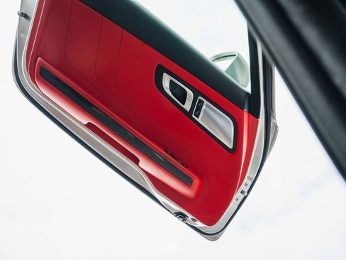 Used 2011 Mercedes-Benz SLS AMG Coupe image 9