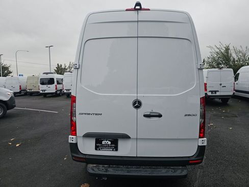 New 2025 Mercedes-Benz Sprinter 2500 image 5