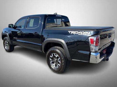 Used 2020 Toyota Tacoma TRD Off-Road AWD/4WD image 4