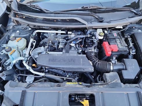 Used 2024 Nissan Rogue S image 41