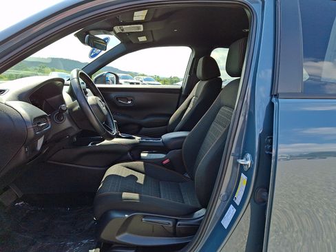 Used 2025 Honda HR-V Sport image 14