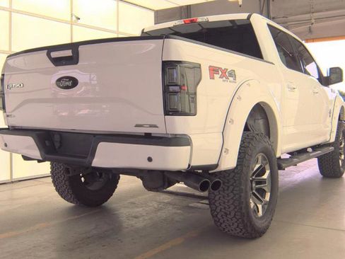 Used 2017 Ford F150 XLT w/ Equipment Group 302A Luxury AWD/4WD image 8