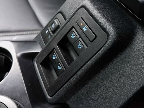 Used 2025 Ford Bronco Badlands AWD/4WD image 28