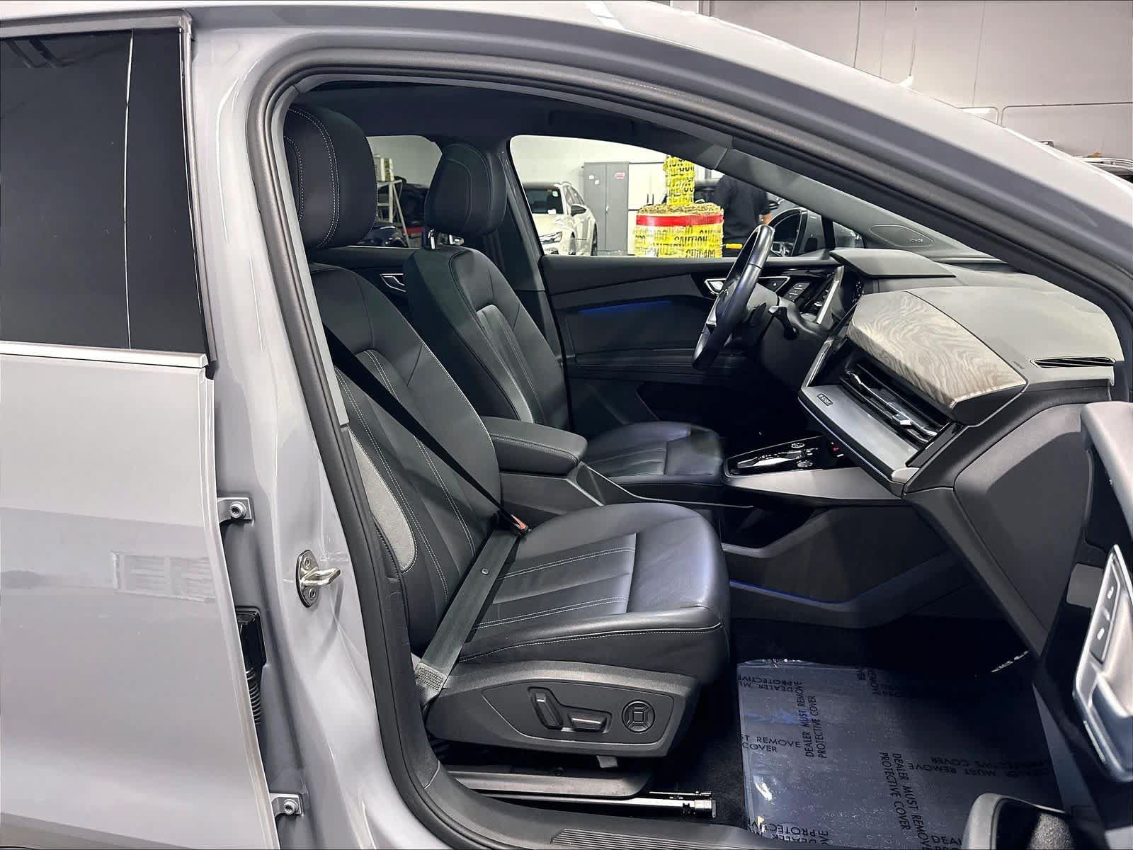 Used 2024 Audi Q4 e-tron Premium Plus w/ Premium Plus RWD image 11