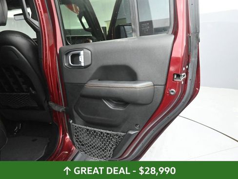 Used 2021 Jeep Gladiator Mojave AWD/4WD image 21
