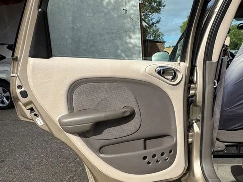 Used 2004 Chrysler PT Cruiser w/ PWR Convenience Group image 13