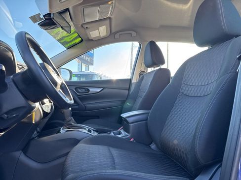 Used 2019 Nissan Rogue S image 16