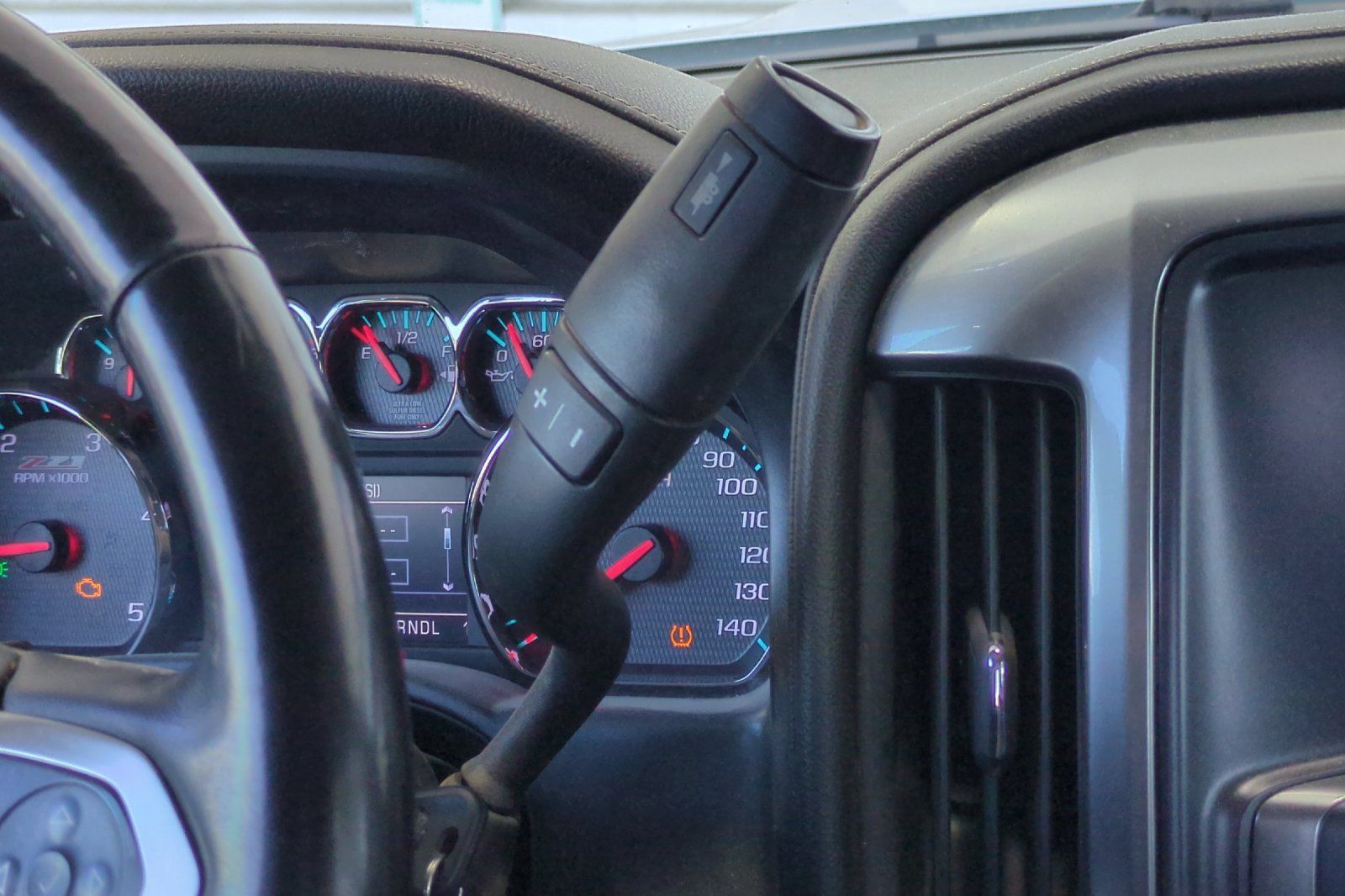 Used 2018 Chevrolet Silverado 2500 LTZ w/ Duramax Plus Package AWD/4WD image 31