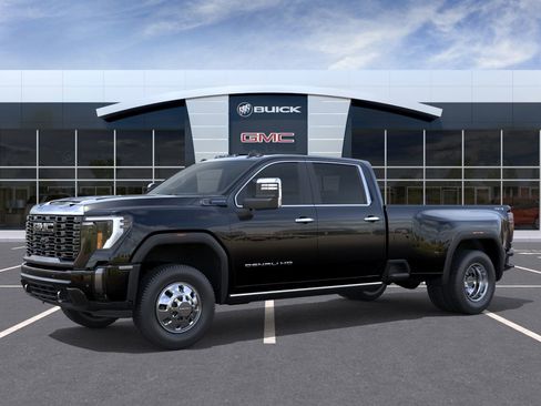 New 2026 GMC Sierra 3500 Denali Ultimate image 3