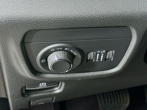 New 2026 Jeep Grand Cherokee L 4WD image 15