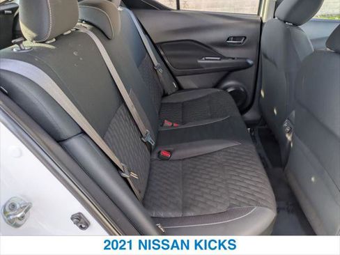 Used 2021 Nissan Kicks SV image 24