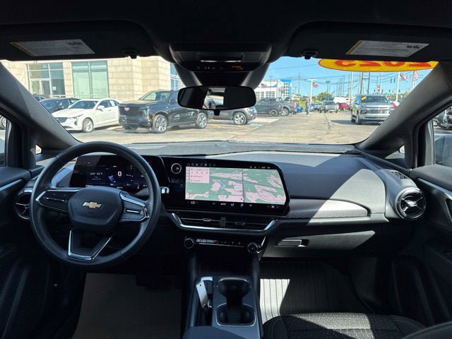 Used 2025 Chevrolet Equinox EV LT FWD image 24