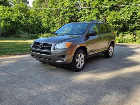 Used 2011 Toyota RAV4 2WD w/ Base L4 Extra Value Pkg image 1