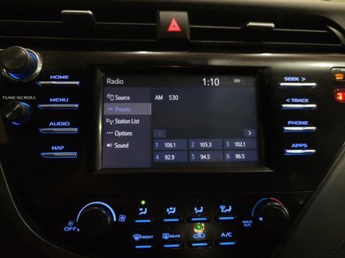 Used 2019 Toyota Camry LE FWD image 25