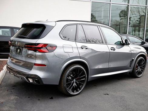 New 2026 BMW X5 xDrive40i w/ M Sport Package AWD/4WD image 9