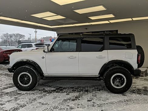 Used 2023 Ford Bronco Outer Banks w/ Sasquatch Package image 8
