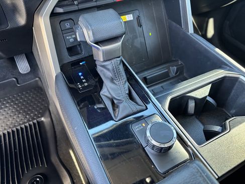 Used 2023 Toyota Tundra Limited w/ Power Package RWD image 19