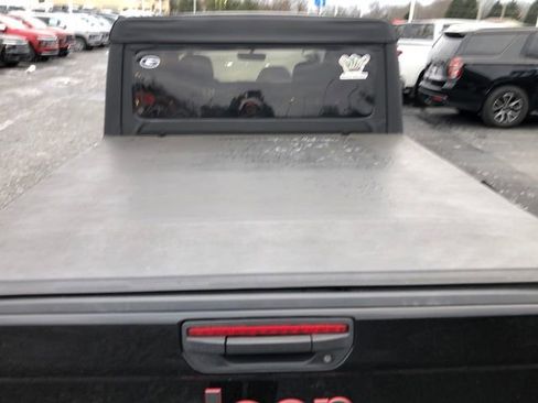 Used 2023 Jeep Gladiator Rubicon w/ Cold Weather Group image 23