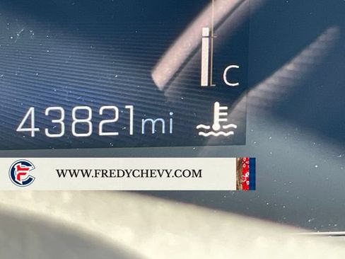 Used 2025 Chevrolet TrailBlazer LT AWD/4WD image 16