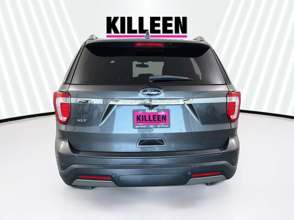 Used 2019 Ford Explorer XLT w/ Class III Trailer Tow Package FWD image 3