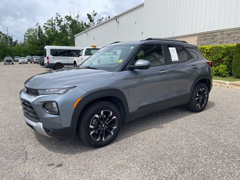 Used 2022 Chevrolet TrailBlazer LT AWD/4WD image 7