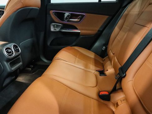 Used 2023 Mercedes-Benz GLC 300 image 19