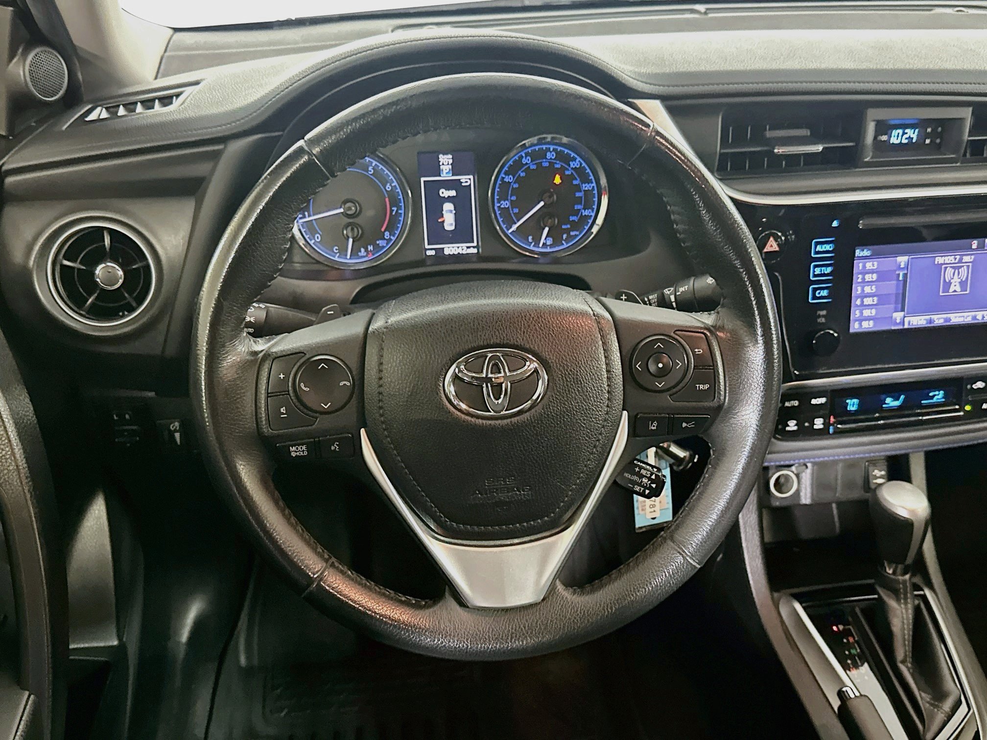 Used 2019 Toyota Corolla SE FWD image 17