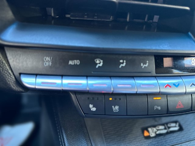 Used 2021 Cadillac CT4 Premium Luxury AWD/4WD image 28