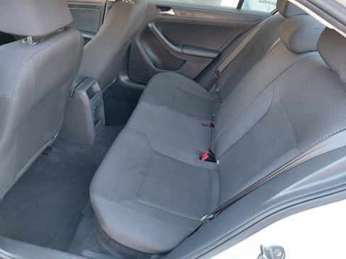 Used 2015 Volkswagen Jetta S image 15