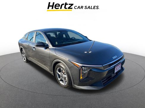 Used 2025 Kia K4 LXS image 1